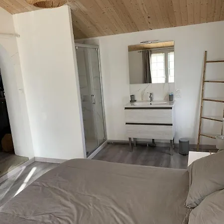 Maison De , Ideale Pour Famille Avec Acces Et *